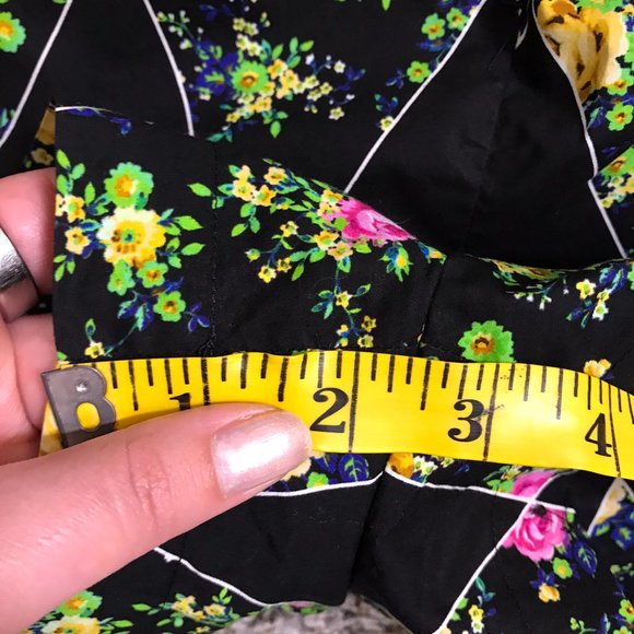 MSGM Black Diamond Floral Print Large Collared Neckline Puff Sleeve Romper - Picture 11 of 13